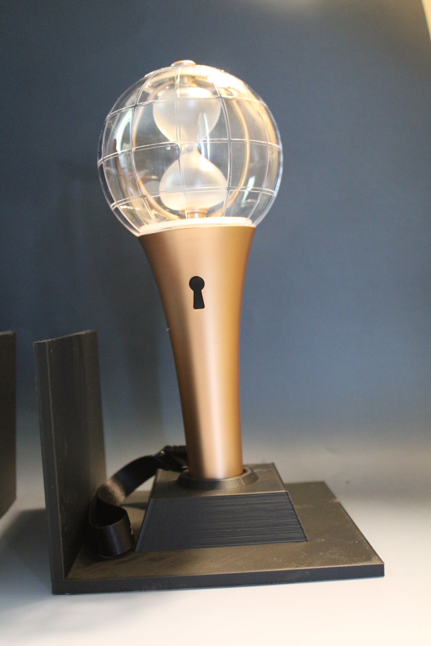 Lightstick Bookend